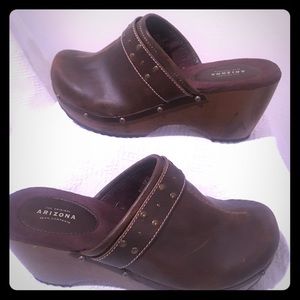Arizona Clogs w/wedge heel
